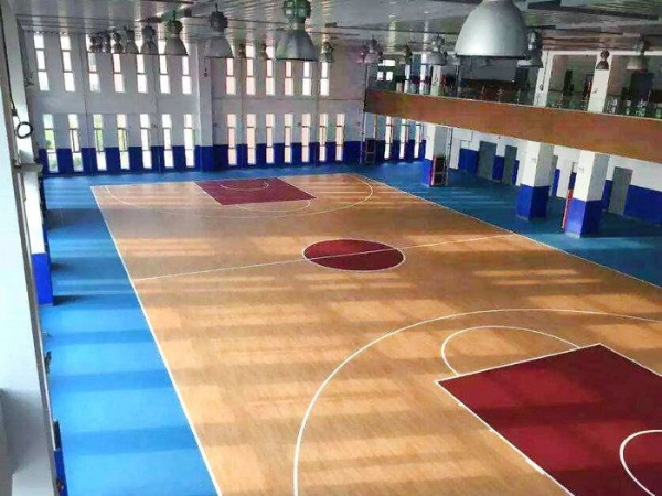 山东宏骏体育篮球场基础面层刮痕的主要原因有