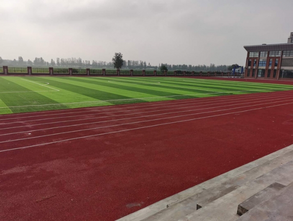 鱼台第三实验小学田径场