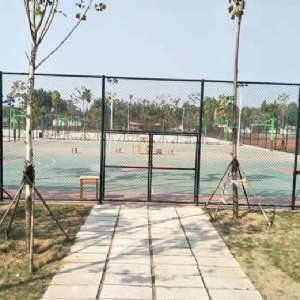 曲阜夫子学校硅pu篮球场