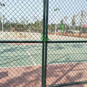 曲阜夫子学校硅pu篮球场